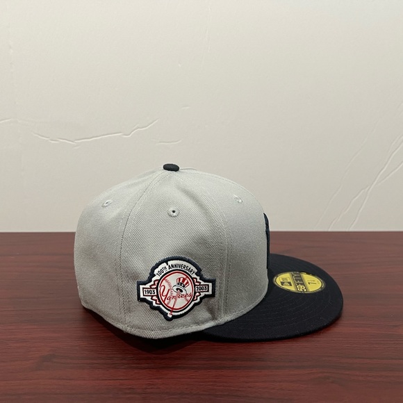 New Era, 59Fifty Fitted Hat, New York Yankees, Grey & Blue - Picture 3 of 10